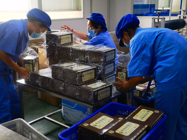 找膏藥代加工廠做加工貼牌和自己制作膏藥有什么區(qū)別？